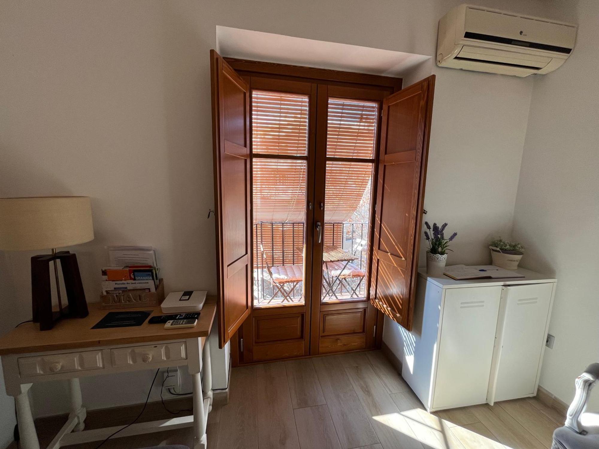 Fantastico Apartamento Suite En Centro De Гранада Екстер'єр фото