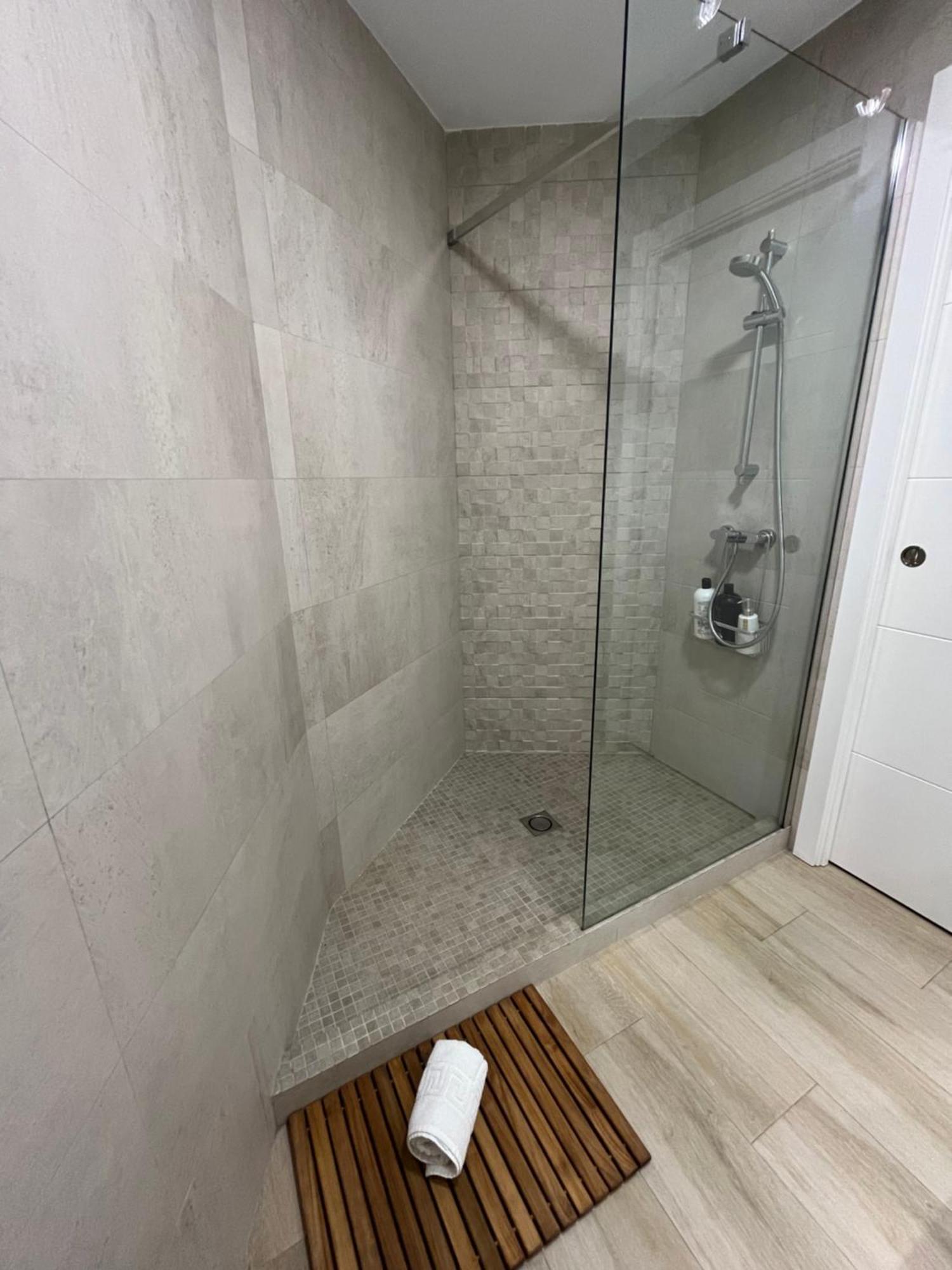 Fantastico Apartamento Suite En Centro De Гранада Екстер'єр фото